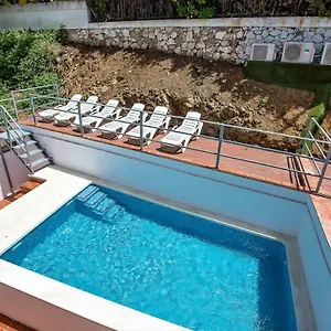 Apartment Luxury With Private Swimming Pool