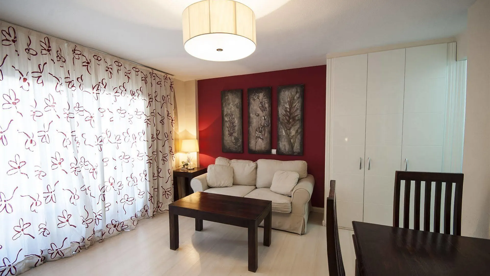 Hotel El Faro Marbella 3*,